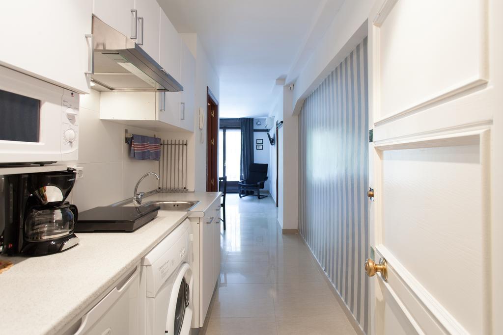 Apartamentos Diaber Larana Seville Luaran gambar